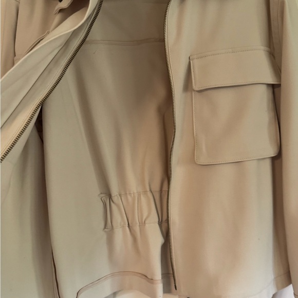 Banana Republic Cream Utility Jacket with Belted Waist - Picture 6 of 7